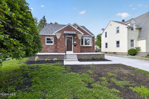 Tiny photo for 314 W Poinsetta Avenue, Toledo, OH 43612 (MLS # 10012053)