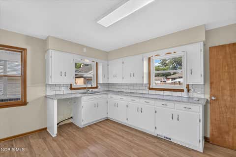 Tiny photo for 314 W Poinsetta Avenue, Toledo, OH 43612 (MLS # 10012053)