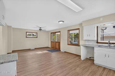 Tiny photo for 314 W Poinsetta Avenue, Toledo, OH 43612 (MLS # 10012053)