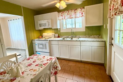 Tiny photo for 1814 Balkan Place, Toledo, OH 43613 (MLS # 10002163)