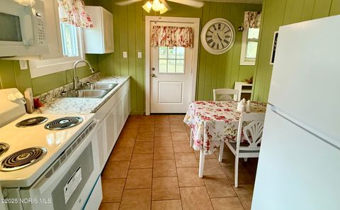 Tiny photo for 1814 Balkan Place, Toledo, OH 43613 (MLS # 10002163)