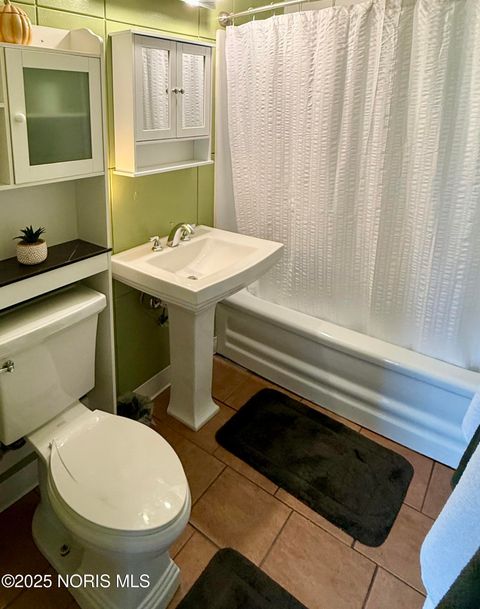 Tiny photo for 1814 Balkan Place, Toledo, OH 43613 (MLS # 10002163)