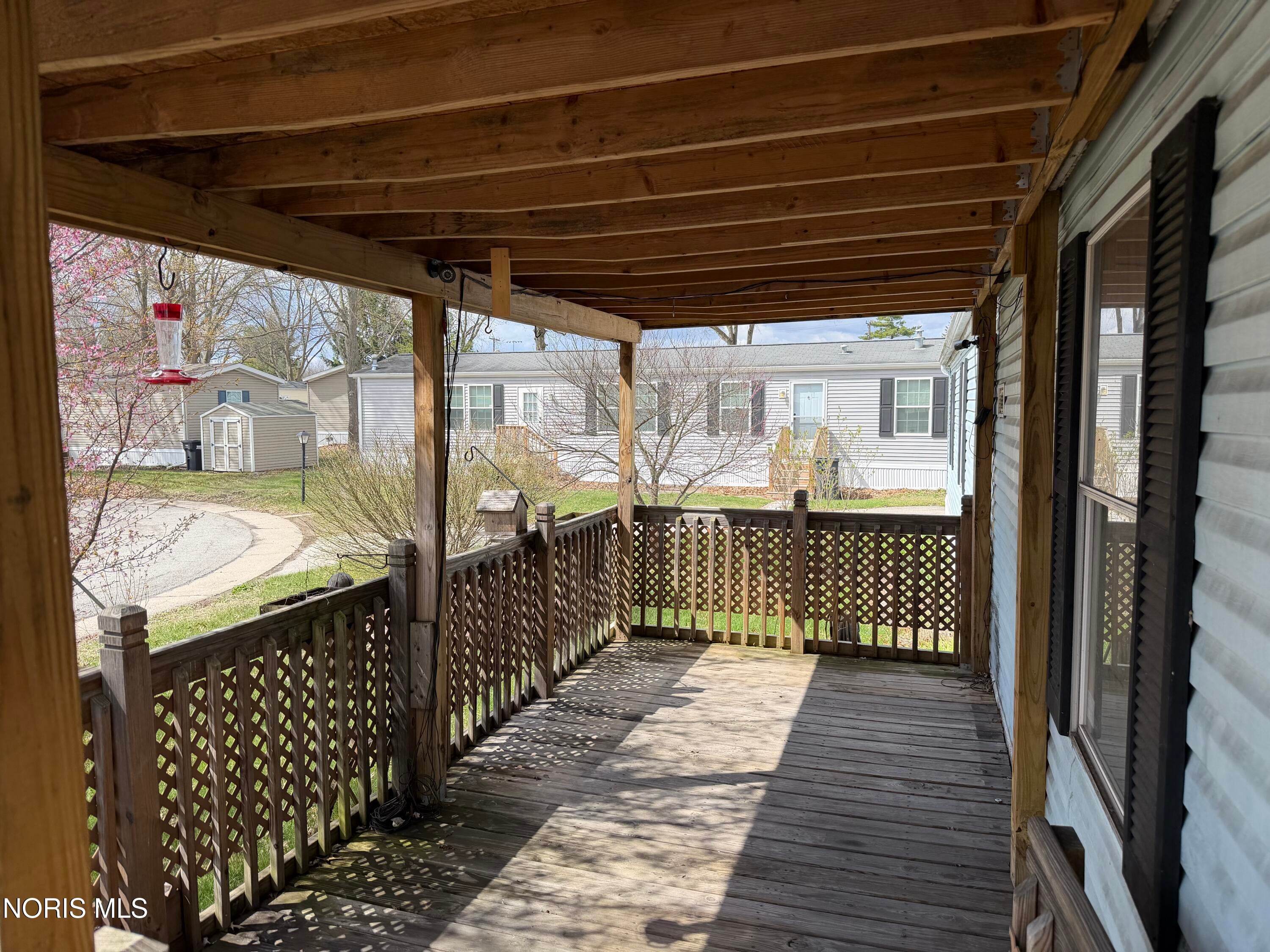 76 W Foxrun Street