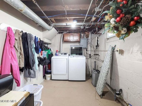 Tiny photo for 5426 W Alexis Road, Sylvania, OH 43560 (MLS # 10011329)