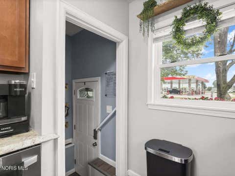 Tiny photo for 5426 W Alexis Road, Sylvania, OH 43560 (MLS # 10011329)
