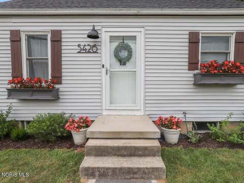 Tiny photo for 5426 W Alexis Road, Sylvania, OH 43560 (MLS # 10011329)