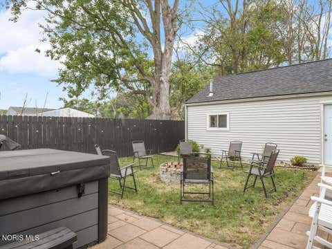 Tiny photo for 5426 W Alexis Road, Sylvania, OH 43560 (MLS # 10011329)