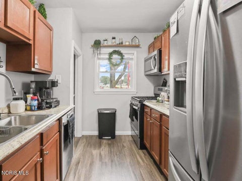 Tiny photo for 5426 W Alexis Road, Sylvania, OH 43560 (MLS # 10011329)