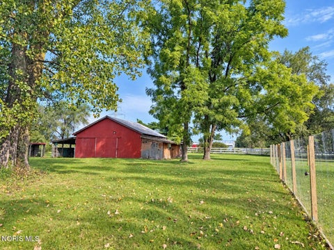 Tiny photo for 2239 County Road 3, Swanton, OH 43558 (MLS # 10013498)