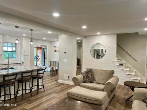 Tiny photo for 705 Meadow Springs Court, Maumee, OH 43537 (MLS # 10011323)