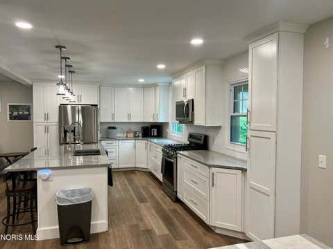 Tiny photo for 705 Meadow Springs Court, Maumee, OH 43537 (MLS # 10011323)