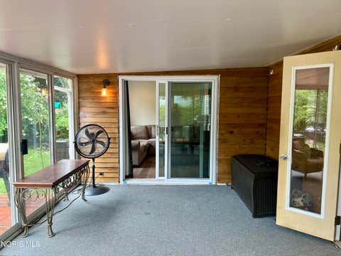 Tiny photo for 705 Meadow Springs Court, Maumee, OH 43537 (MLS # 10011323)