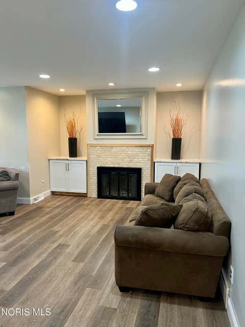 Tiny photo for 705 Meadow Springs Court, Maumee, OH 43537 (MLS # 10011323)