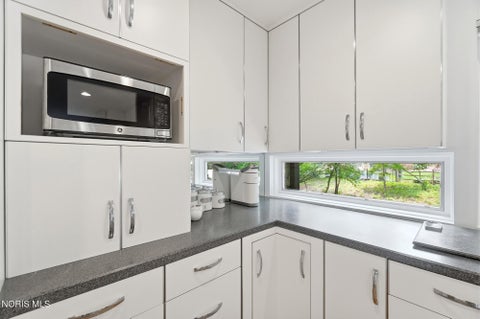Tiny photo for 4560 Forestview Drive, Ottawa Hills, OH 43615 (MLS # 10012794)