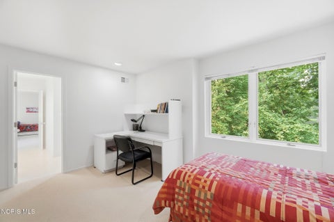 Tiny photo for 4560 Forestview Drive, Ottawa Hills, OH 43615 (MLS # 10012794)