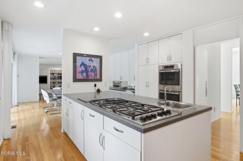 Tiny photo for 4560 Forestview Drive, Ottawa Hills, OH 43615 (MLS # 10012794)
