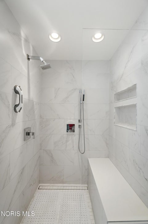 Tiny photo for 4560 Forestview Drive, Ottawa Hills, OH 43615 (MLS # 10012794)