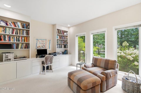 Tiny photo for 4560 Forestview Drive, Ottawa Hills, OH 43615 (MLS # 10012794)