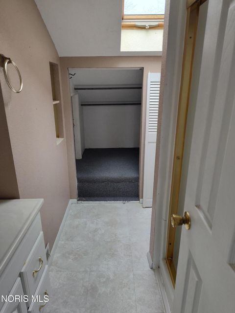 Tiny photo for 6043 Pickard Drive, Toledo, OH 43613 (MLS # 10005512)