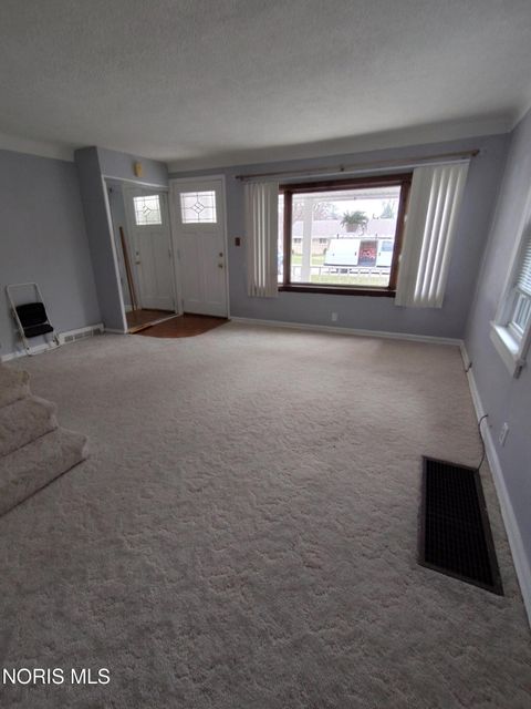 Tiny photo for 6043 Pickard Drive, Toledo, OH 43613 (MLS # 10005512)