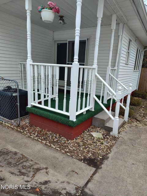 Tiny photo for 6043 Pickard Drive, Toledo, OH 43613 (MLS # 10005512)