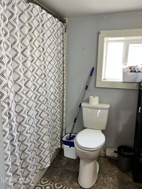 Tiny photo for 140 Monroe Avenue, Findlay, OH 45840 (MLS # 10004177)