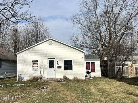 Photo of 140 Monroe Avenue, Findlay, OH 45840 (MLS # 10004177)
