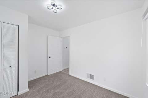 Tiny photo for 225 E Northgate Parkway, Toledo, OH 43612 (MLS # 10009412)