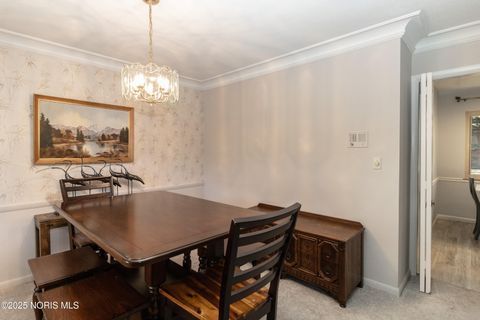 Tiny photo for 2526 Valley Brook Drive, Toledo, OH 43615 (MLS # 10000559)