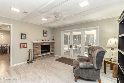 Tiny photo for 2526 Valley Brook Drive, Toledo, OH 43615 (MLS # 10000559)