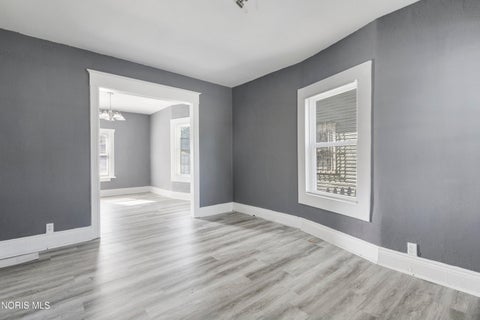 Tiny photo for 3244 Glenwood Avenue, Toledo, OH 43610 (MLS # 10012924)