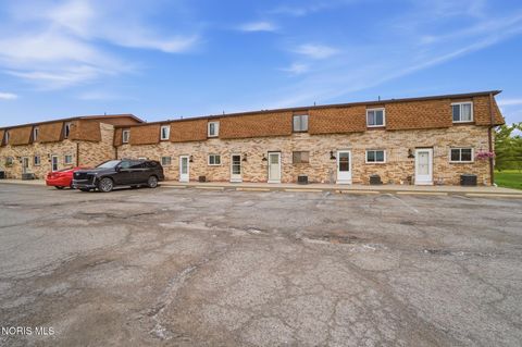 Photo of 728 Fairway Drive #5, Wauseon, OH 43567 (MLS # 10007706)