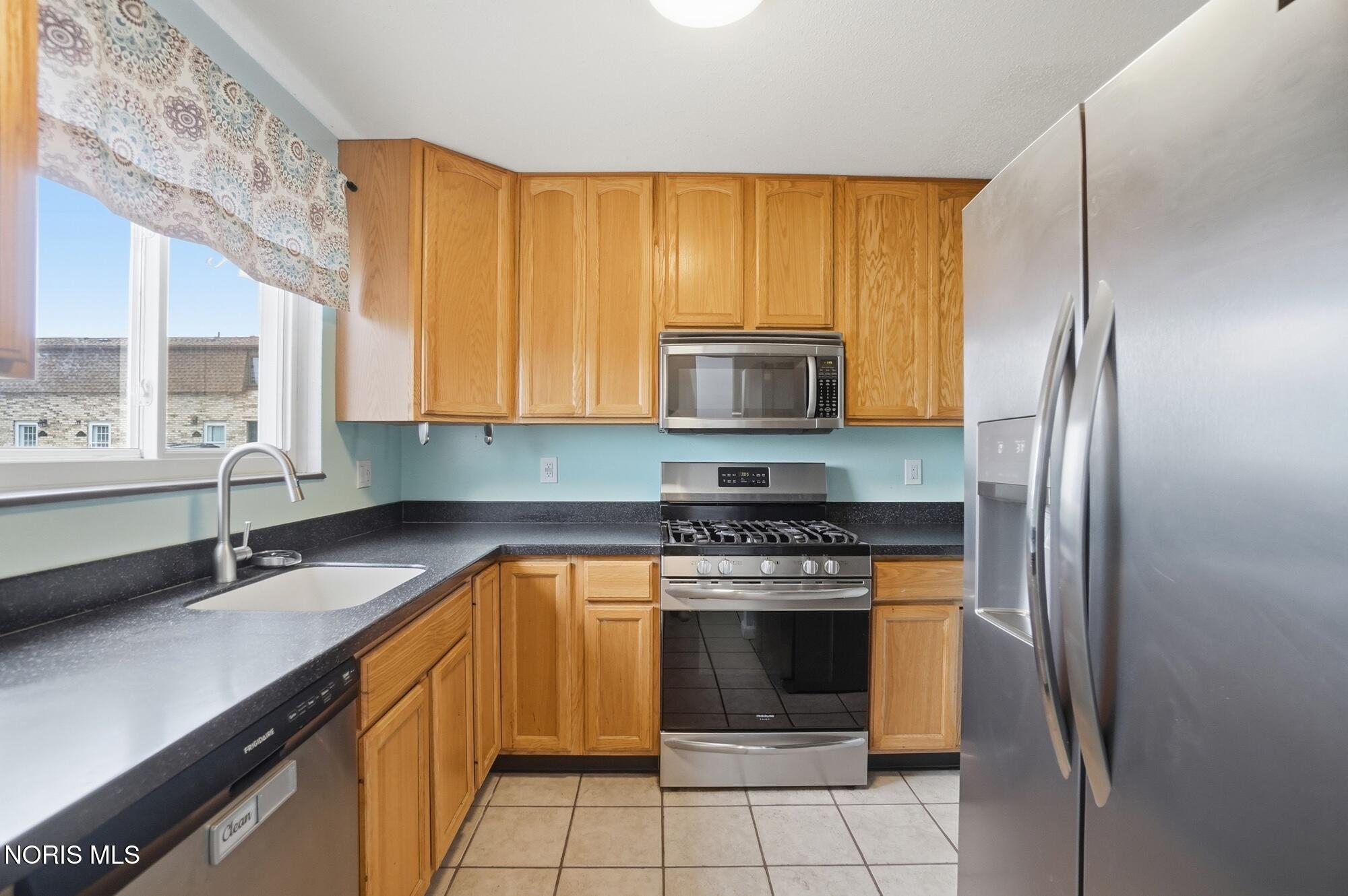 728 Fairway Drive 5