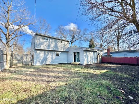 Tiny photo for 5307 Clover Lane, Toledo, OH 43623 (MLS # 10009139)