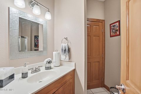 Tiny photo for 8450 Snapdragon Lane, Monclova, OH 43542 (MLS # 10006412)