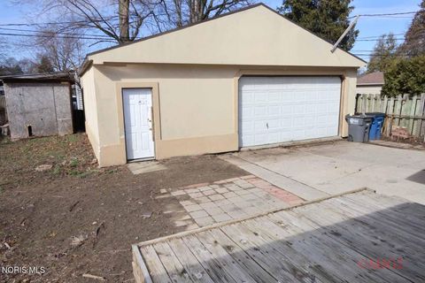 Tiny photo for 4807 Brott Road, Toledo, OH 43613 (MLS # 10004864)