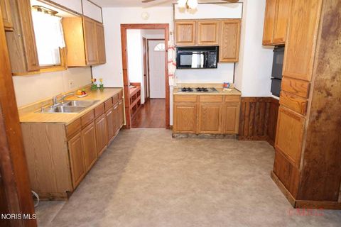 Tiny photo for 4807 Brott Road, Toledo, OH 43613 (MLS # 10004864)