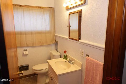 Tiny photo for 4807 Brott Road, Toledo, OH 43613 (MLS # 10004864)