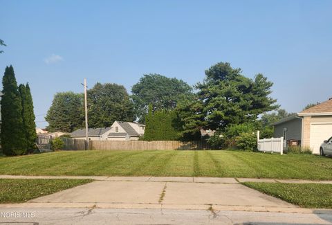 Photo of 5850 Rounding River Lane, Toledo, OH 43611 (MLS # 10010723)
