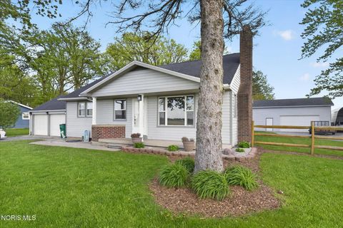 Tiny photo for 1655 Latcha Road, Millbury, OH 43447 (MLS # 10007481)