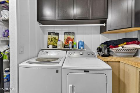Tiny photo for 1655 Latcha Road, Millbury, OH 43447 (MLS # 10007481)