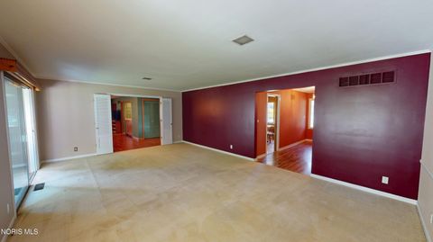 Tiny photo for 1900 Port Clinton Road, Fremont, OH 43420 (MLS # 10007827)