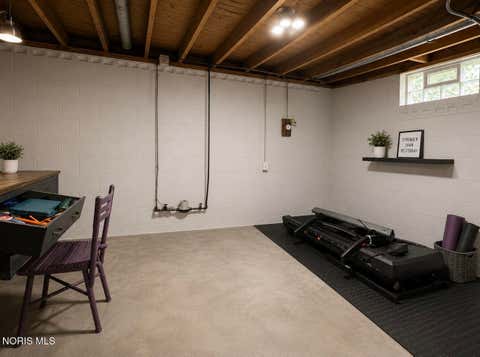 Tiny photo for 5618 Chippewa Road, Toledo, OH 43613 (MLS # 10012130)