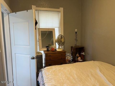 Tiny photo for 1802 Norwood Avenue, Toledo, OH 43607 (MLS # 10005109)