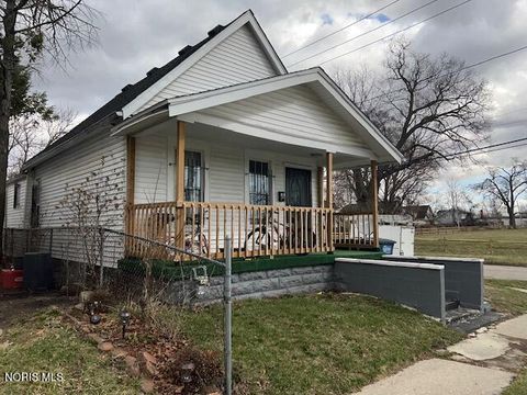 Tiny photo for 1802 Norwood Avenue, Toledo, OH 43607 (MLS # 10005109)
