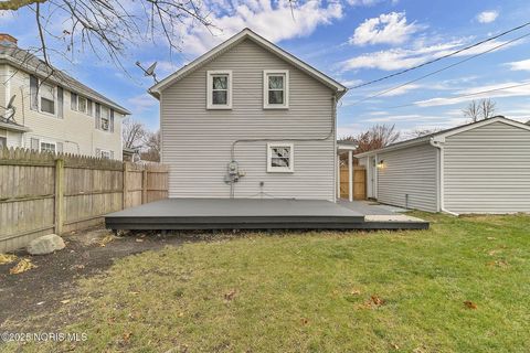 Tiny photo for 620 W Wayne Street, Maumee, OH 43537 (MLS # 10001879)