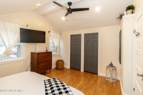 Tiny photo for 620 W Wayne Street, Maumee, OH 43537 (MLS # 10001879)