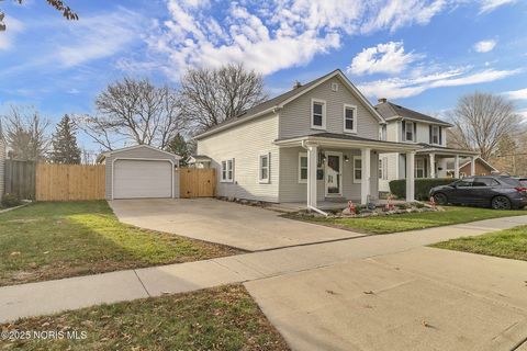 Tiny photo for 620 W Wayne Street, Maumee, OH 43537 (MLS # 10001879)