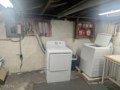 Tiny photo for 223 Valleywood Drive, Toledo, OH 43605 (MLS # 10009280)