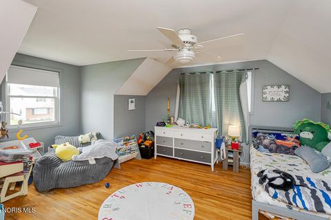 Tiny photo for 337 Crestway Drive, Oregon, OH 43616 (MLS # 10006533)